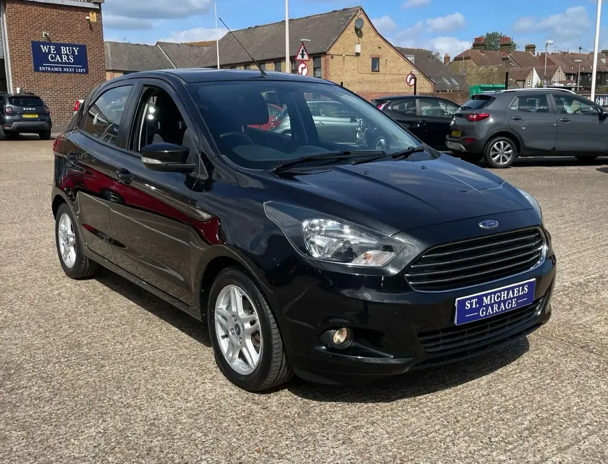 Used Ford Ka Plus Zetec 69 HP (50 kW) 2016 Black Hatchback