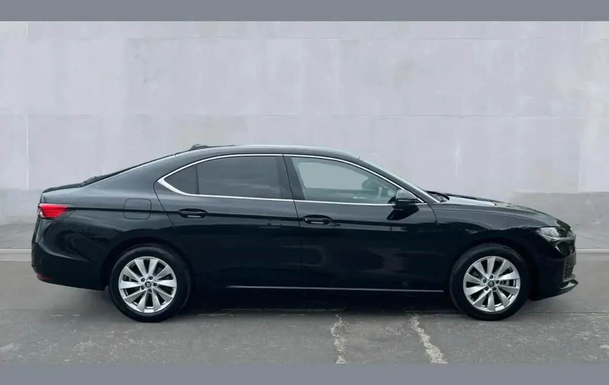Used Skoda Superb SE Technology 150 HP (110 kW) 2025 Black Hatchback