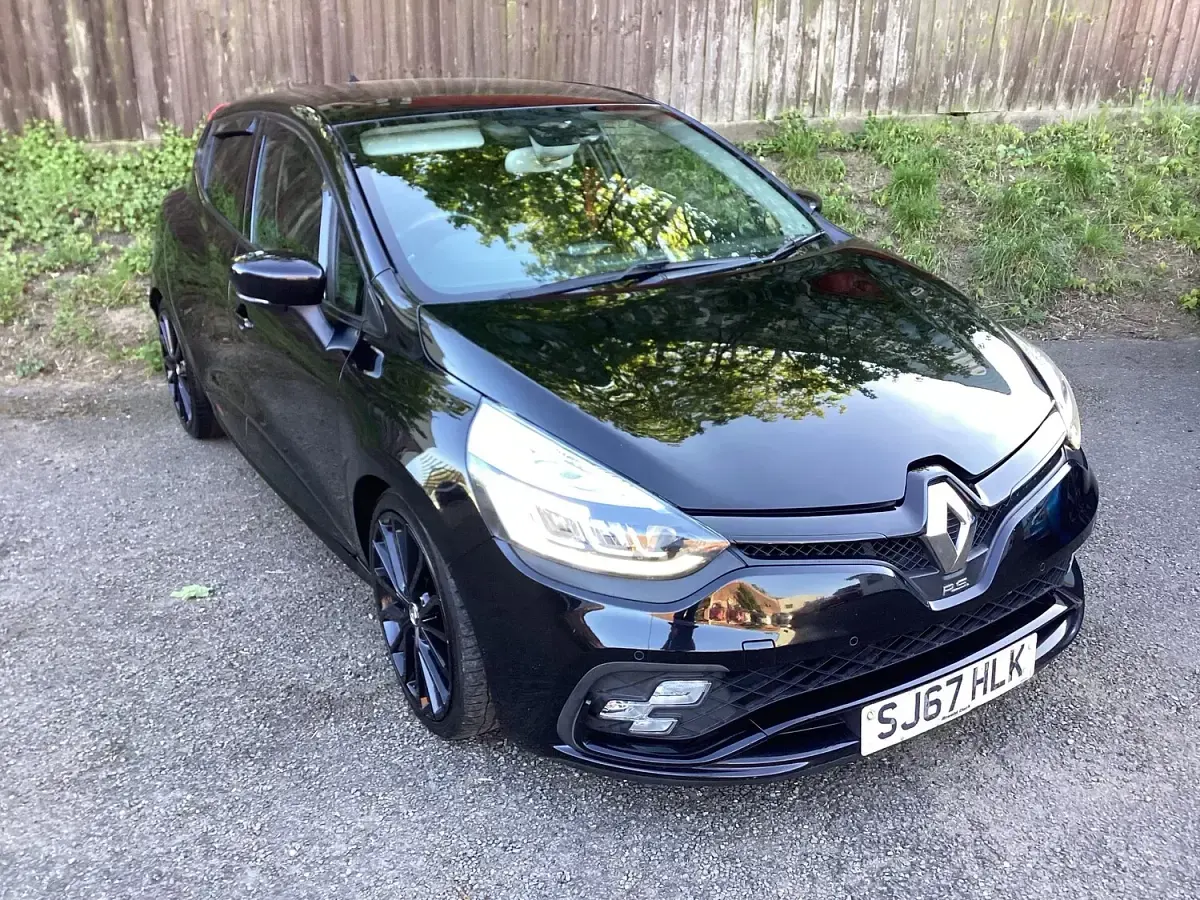 Used Renault Clio IV Trophy 2017 Black Hatchback