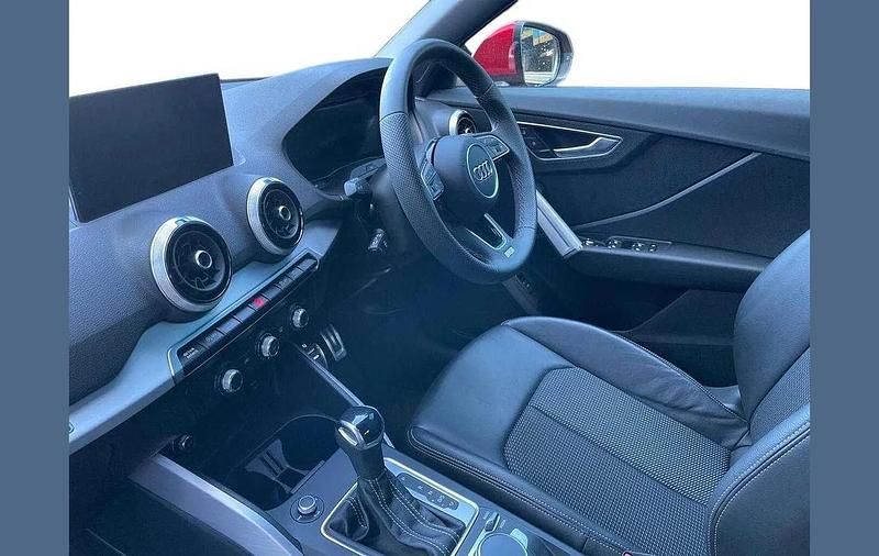 Used Audi Q2 S-Line 147 HP (108 kW) 2024 Red SUV