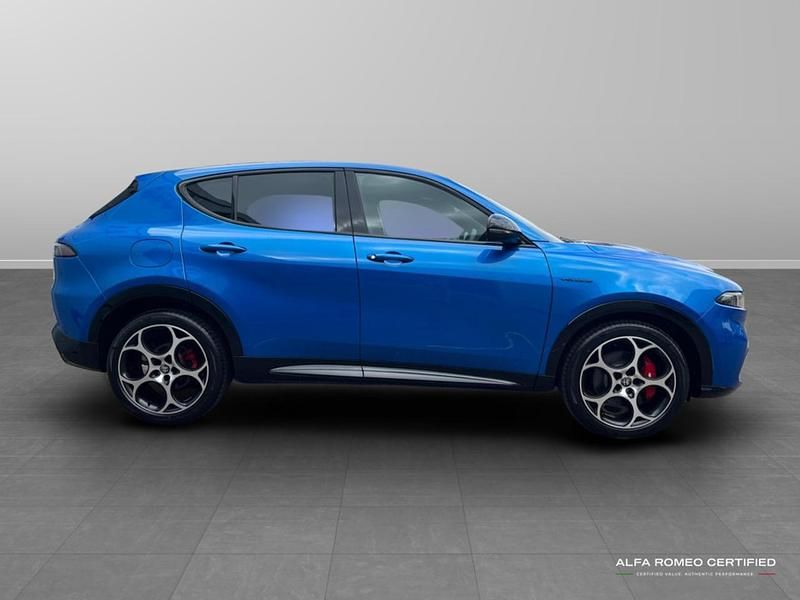 Blue New 2025 Alfa Romeo Tonale Veloce SUV | £29,995 (Good price) - Image 1/4