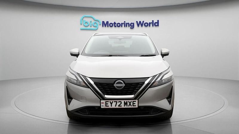 Used Nissan Qashqai N-Connecta 190 HP (139 kW) 2023 Silver SUV
