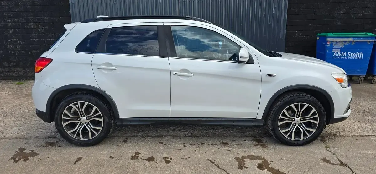 Used Mitsubishi ASX 147 HP (108 kW) 2017 White SUV