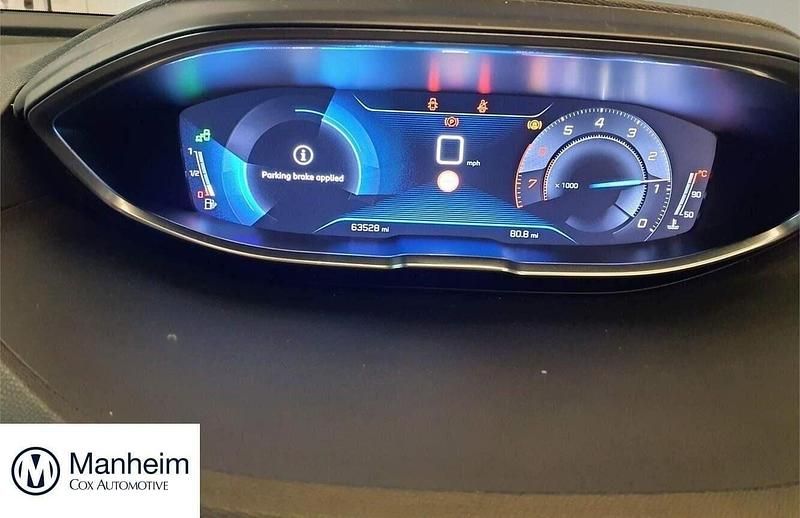 Used Peugeot 5008 Allure 130 HP (95 kW) 2018 Green SUV