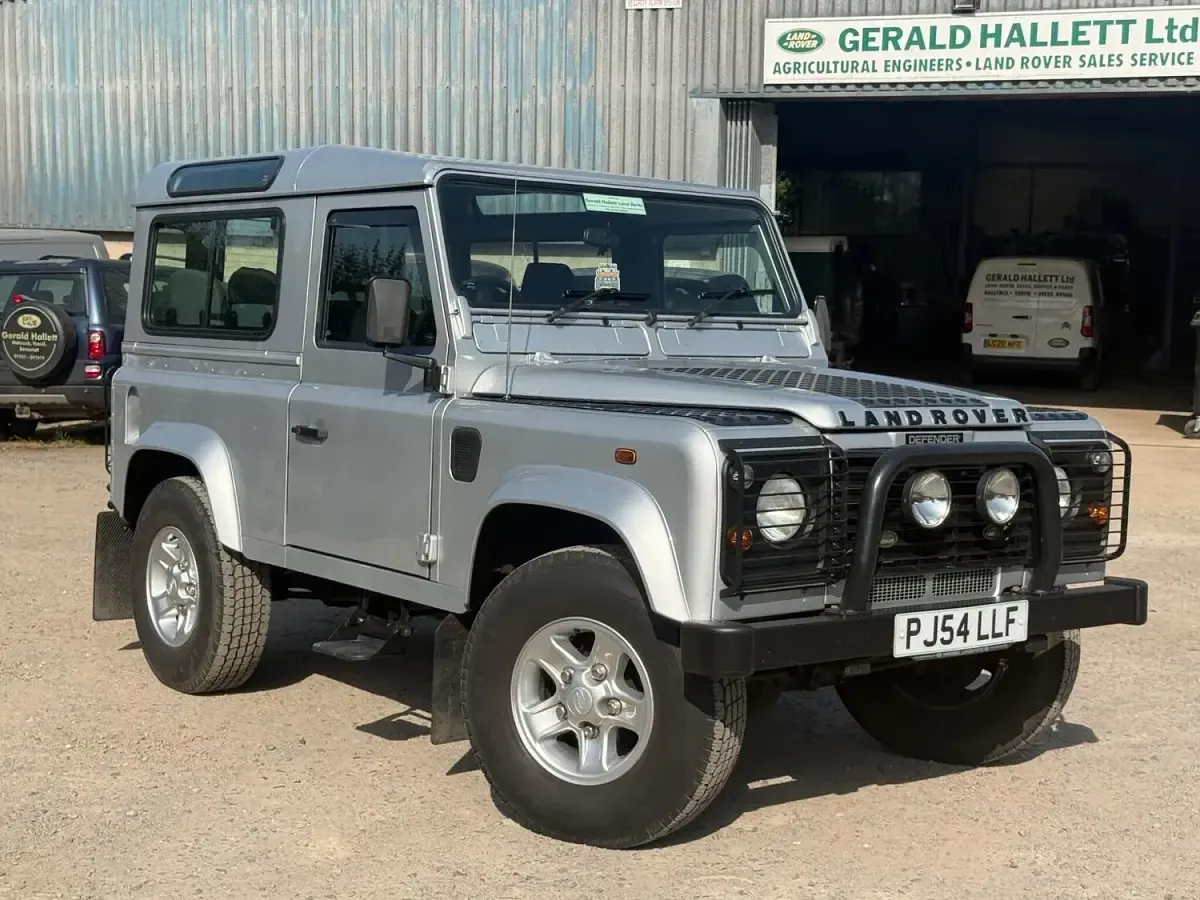 Used Land Rover Defender 2004 Silver Estate