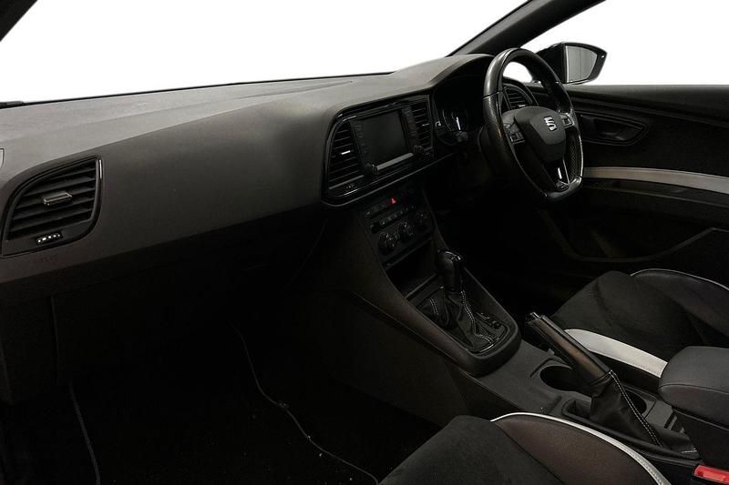 Image 2/4
