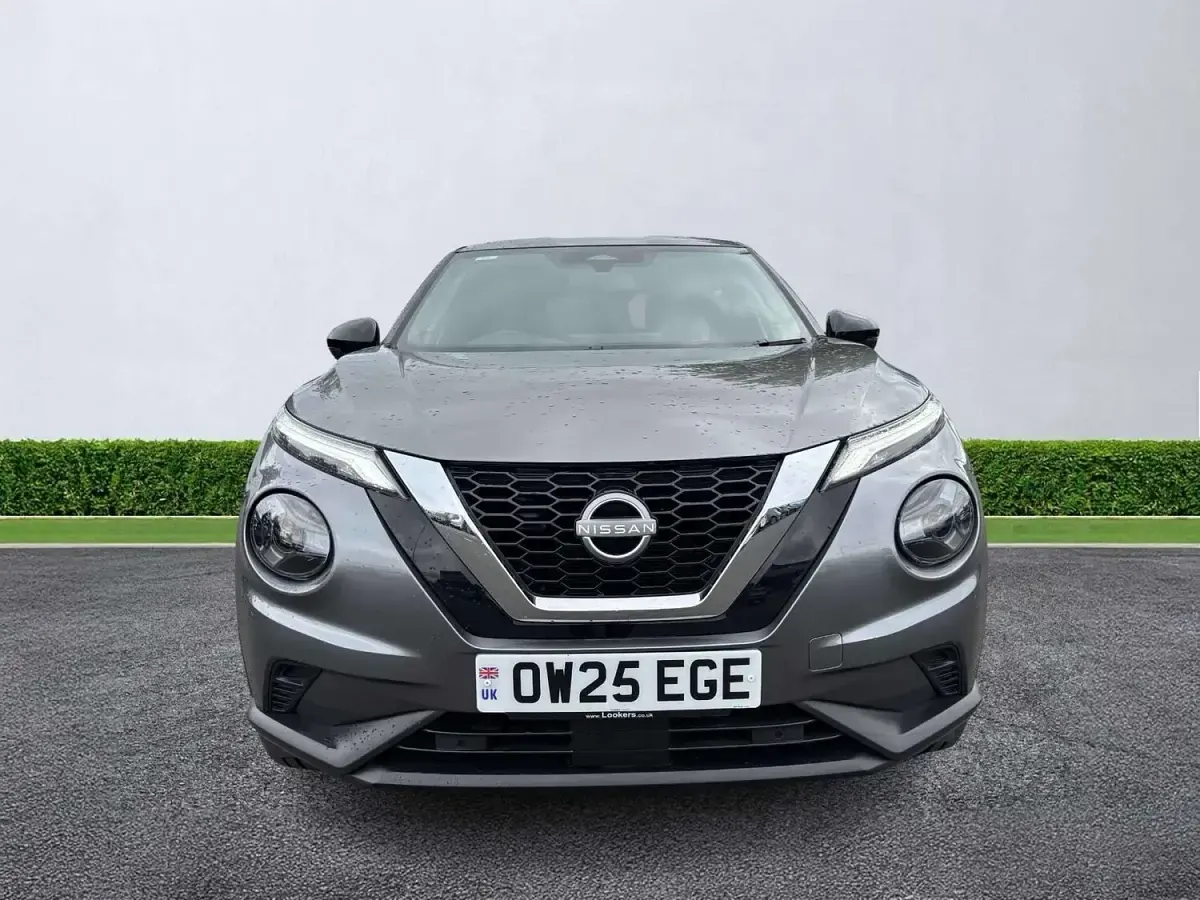 Used Nissan Juke N-Connecta 114 HP (83 kW) 2025 Grey SUV