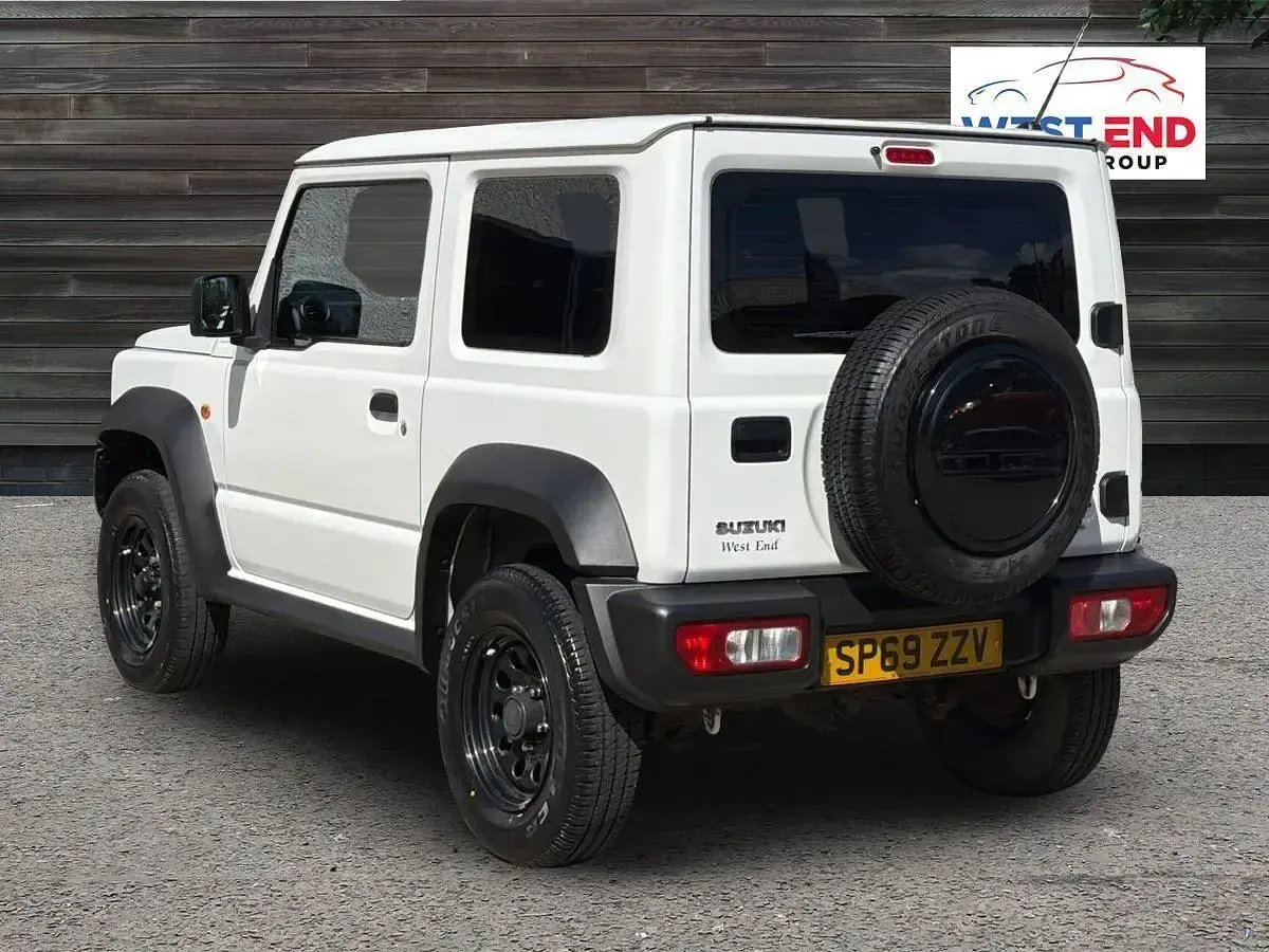 Used Suzuki Jimny SZ4 102 HP (75 kW) 2019 White SUV