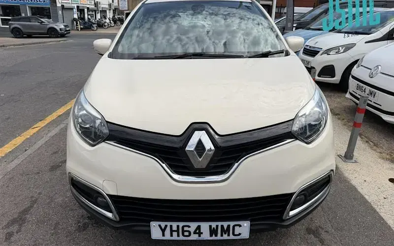 Used Renault Captur Dynamique 90 HP (66 kW) 2014 Cream SUV