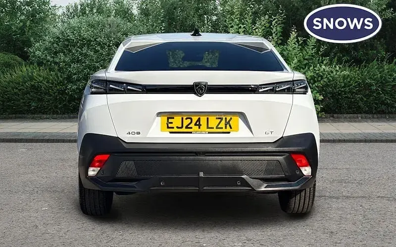 Usado Peugeot 408 GTi 131 CV (96 kW) 2024 Blanco SUV