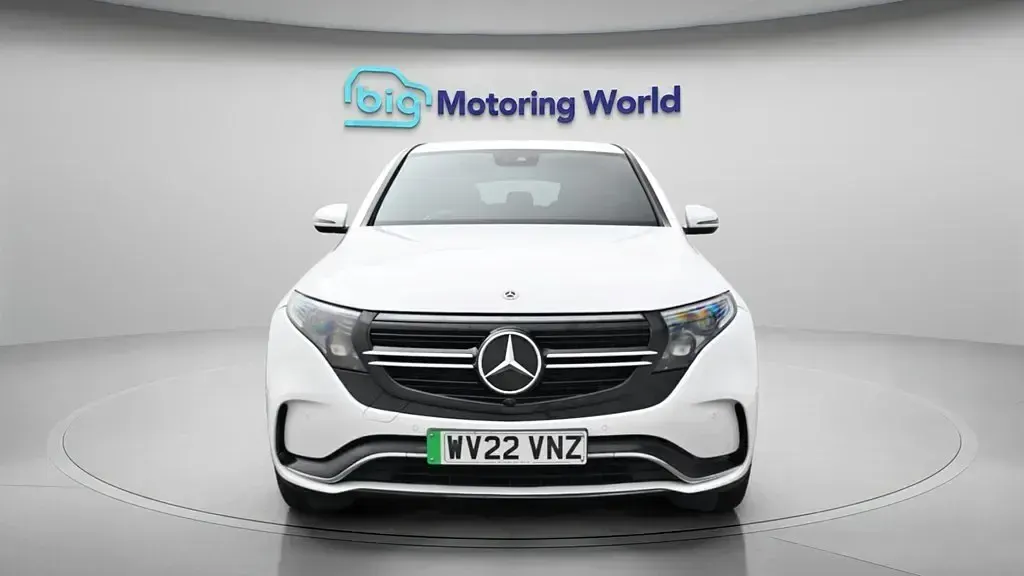 Usado Mercedes EQC400 AMG line 300 kW (408 CV) 2022 SUV