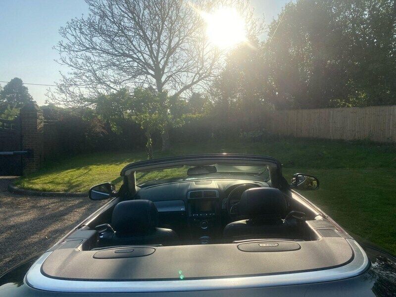 Image 3/4