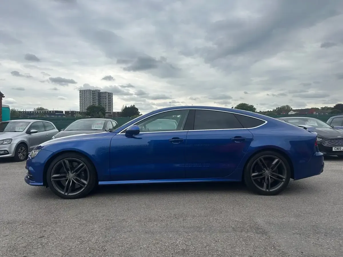 Used Audi S7 2015 Blue Hatchback
