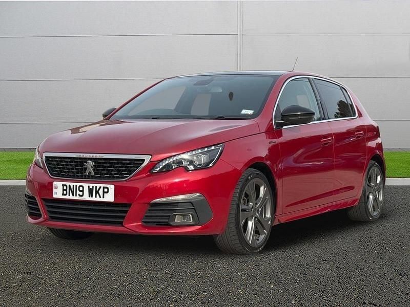 Used Peugeot 308 GT-line 130 HP (95 kW) 2019 Red Hatchback
