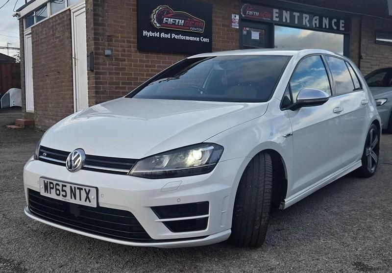 Used VW Golf VII R 2015 White Hatchback