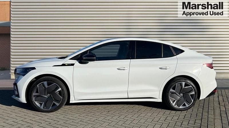 Used Skoda Enyaq iV vRS 219 kW (299 HP) 2023 White SUV