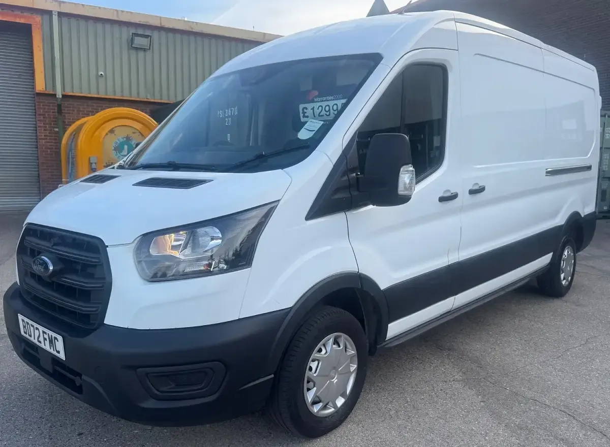 Used Ford Transit 105 HP (77 kW) 2022 White Van