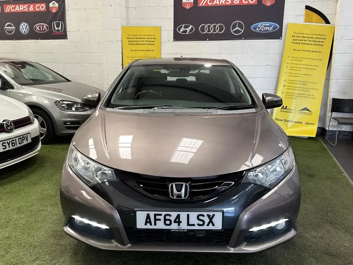 Used Honda Civic ES 120 HP (88 kW) 2014 Brown Hatchback