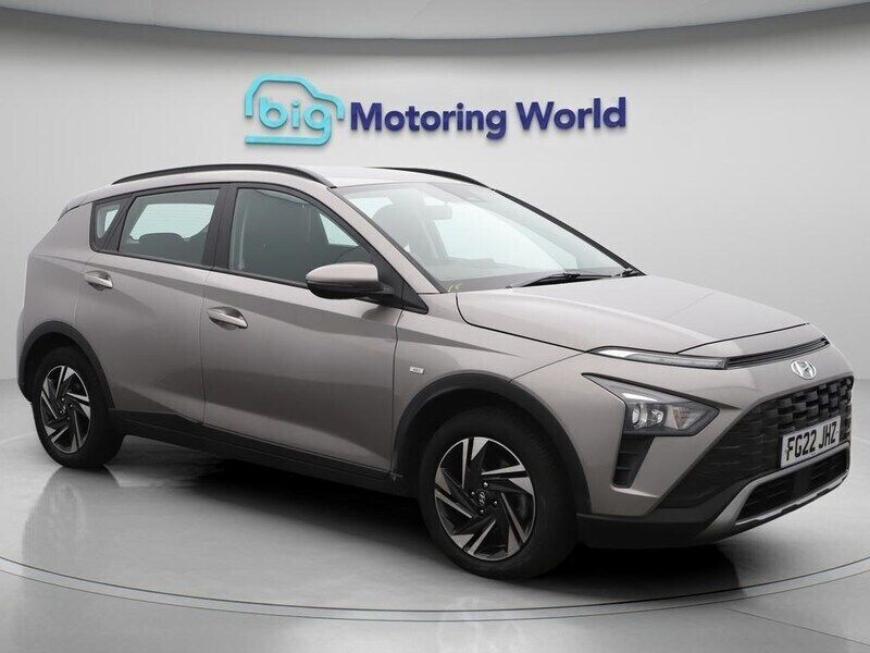 Bronze Used 2022 Hyundai Bayon SE SUV | £10,600 (Good price) - Image 1/4