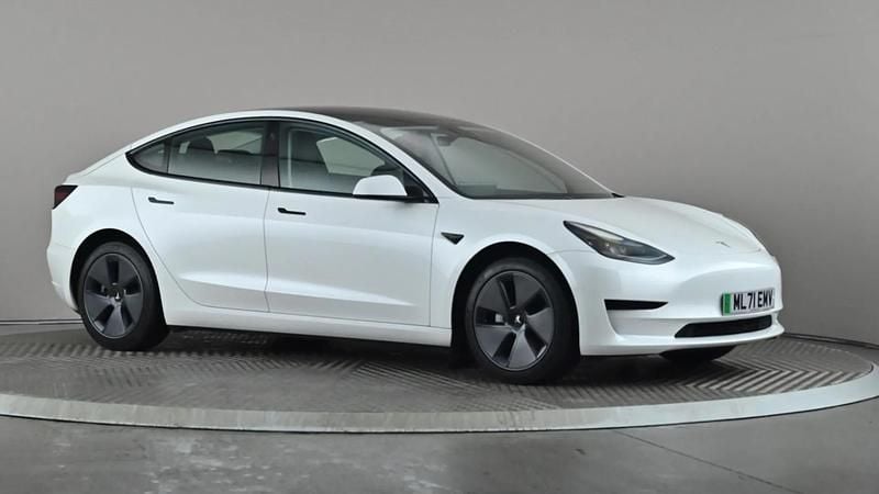 White Used 2021 Tesla Model 3 Standard Range Sedan | £19,998 (Fair price) - Image 1/3