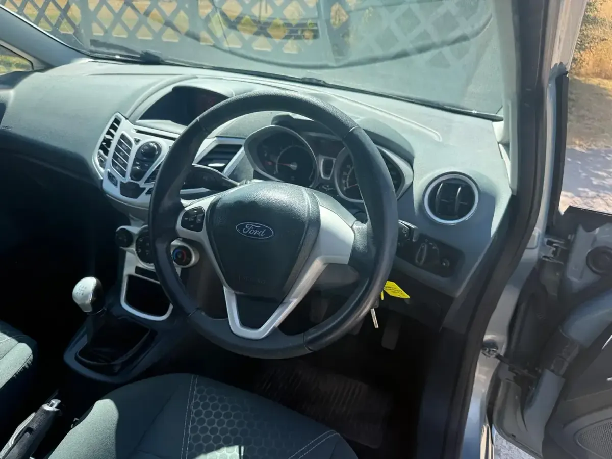 Used Ford Fiesta Zetec 2010 Blue Hatchback