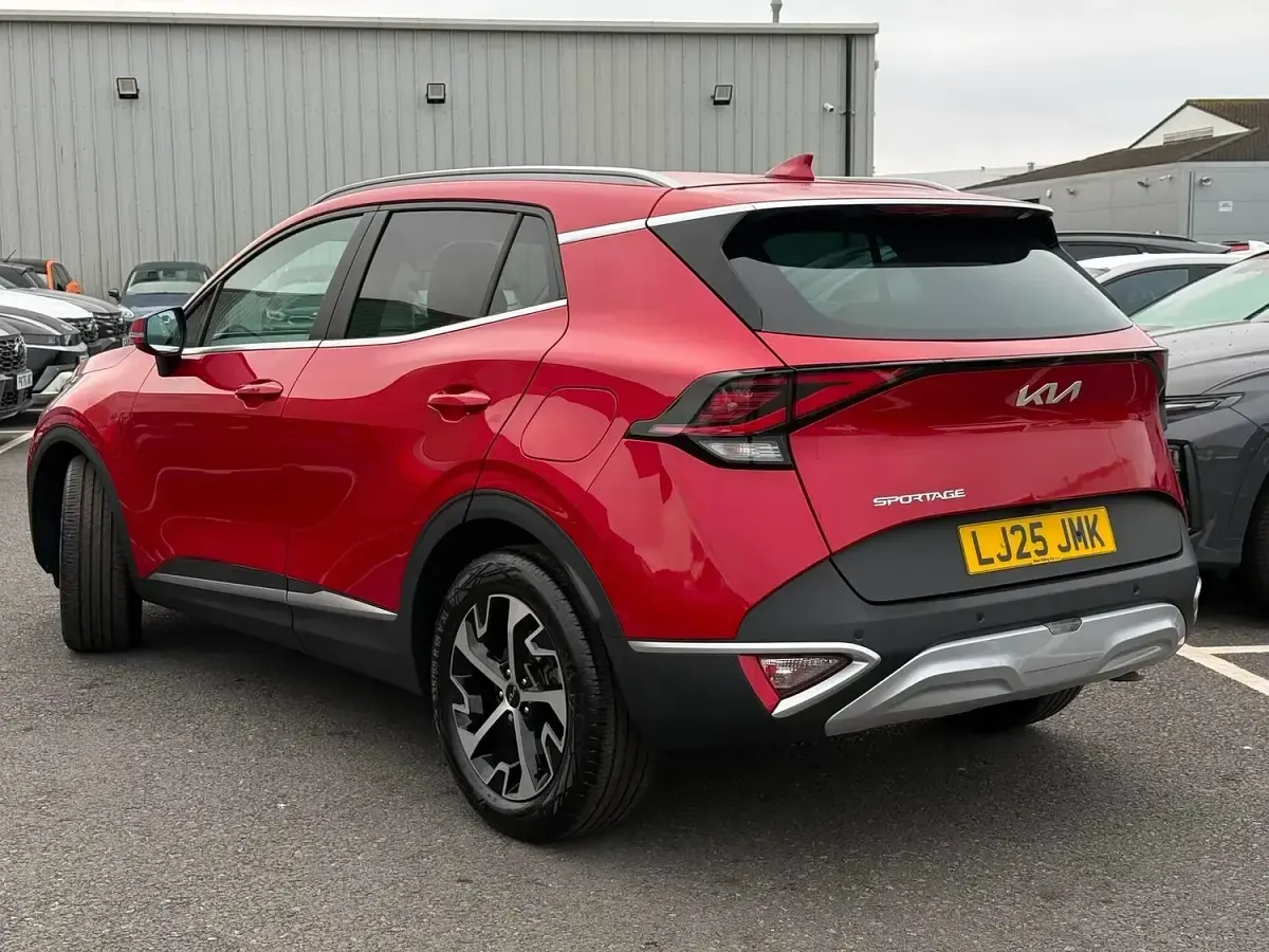 Used Kia Sportage 136 HP (100 kW) 2025 Red SUV