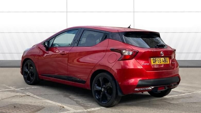 Begagnad Nissan Micra 101 HK (74 kW) 2019 Röd Halvkombi