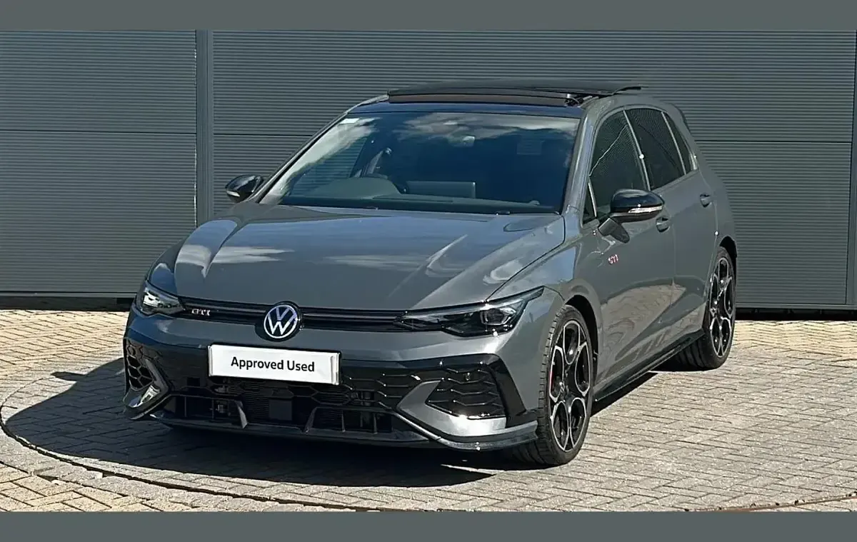 Used VW Golf VIII GTI Clubsport 300 HP (220 kW) 2025 Grey Hatchback