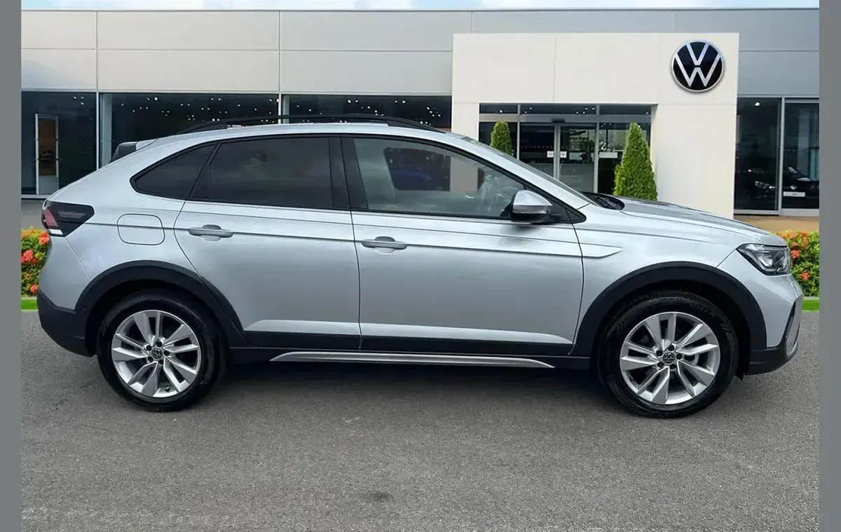 Used VW Taigo Match 95 HP (69 kW) 2025 Silver SUV
