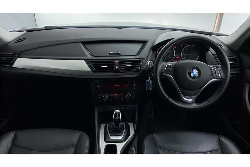 Begagnad BMW X1 Shadowline 143 HK (105 kW) 2015 Silver SUV