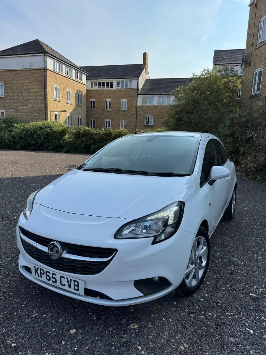 Used Vauxhall Corsa 2015 White Hatchback