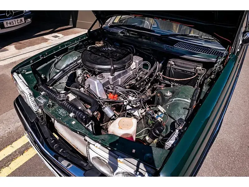 Used Mercedes 250 1978 Green Sedan