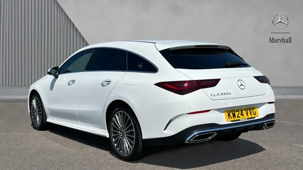 Used Mercedes E250 AMG Line Premium 218 HP (160 kW) 2024 Polar white