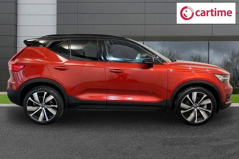 Usado Volvo XC40 Pro 169 kW (231 HP) 2022 Vermelho SUV