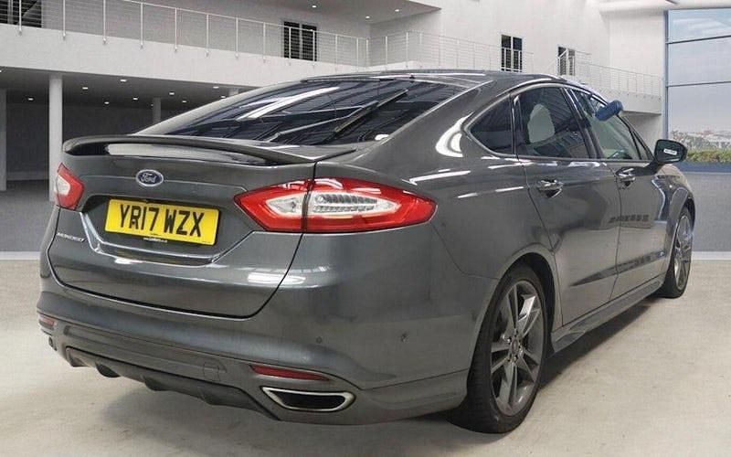 Used Ford Mondeo ST-Line 179 HP (131 kW) 2018 Hatchback