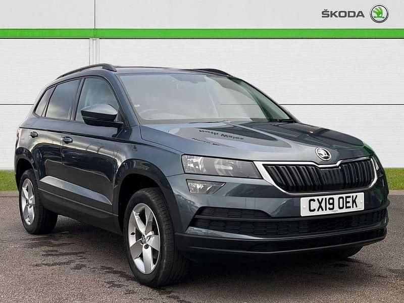 Quartz grey metallic Used 2019 Skoda Karoq SE SUV | £12,000 (Fair price) - Image 1/4