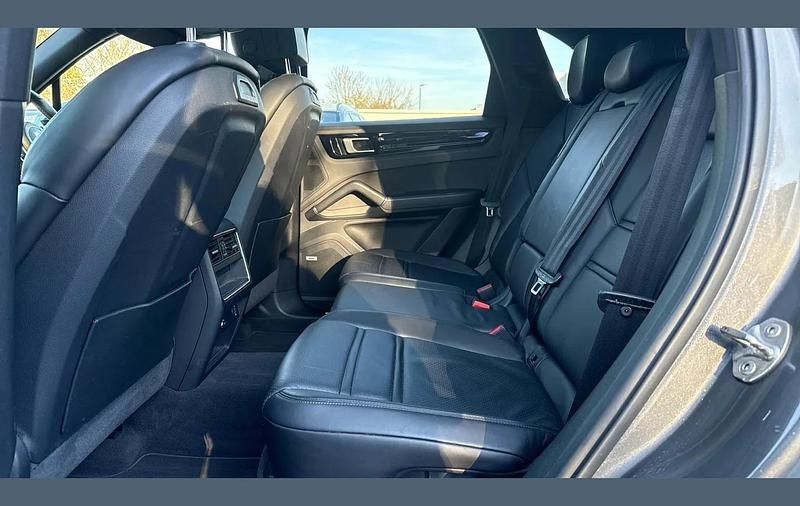 Used Porsche Cayenne S 434 HP (319 kW) 2019 Grey SUV