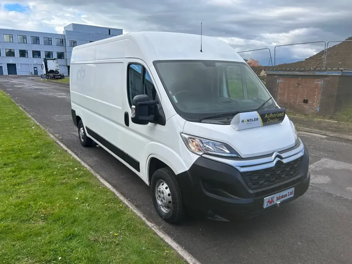 Usado Citroën Relay 140 HP (102 kW) 2021 Branco Van