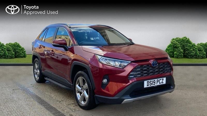 Tokyo red Used 2019 Toyota RAV4 Hybrid Design SUV | £23,320 (Fair price) - Image 1/3