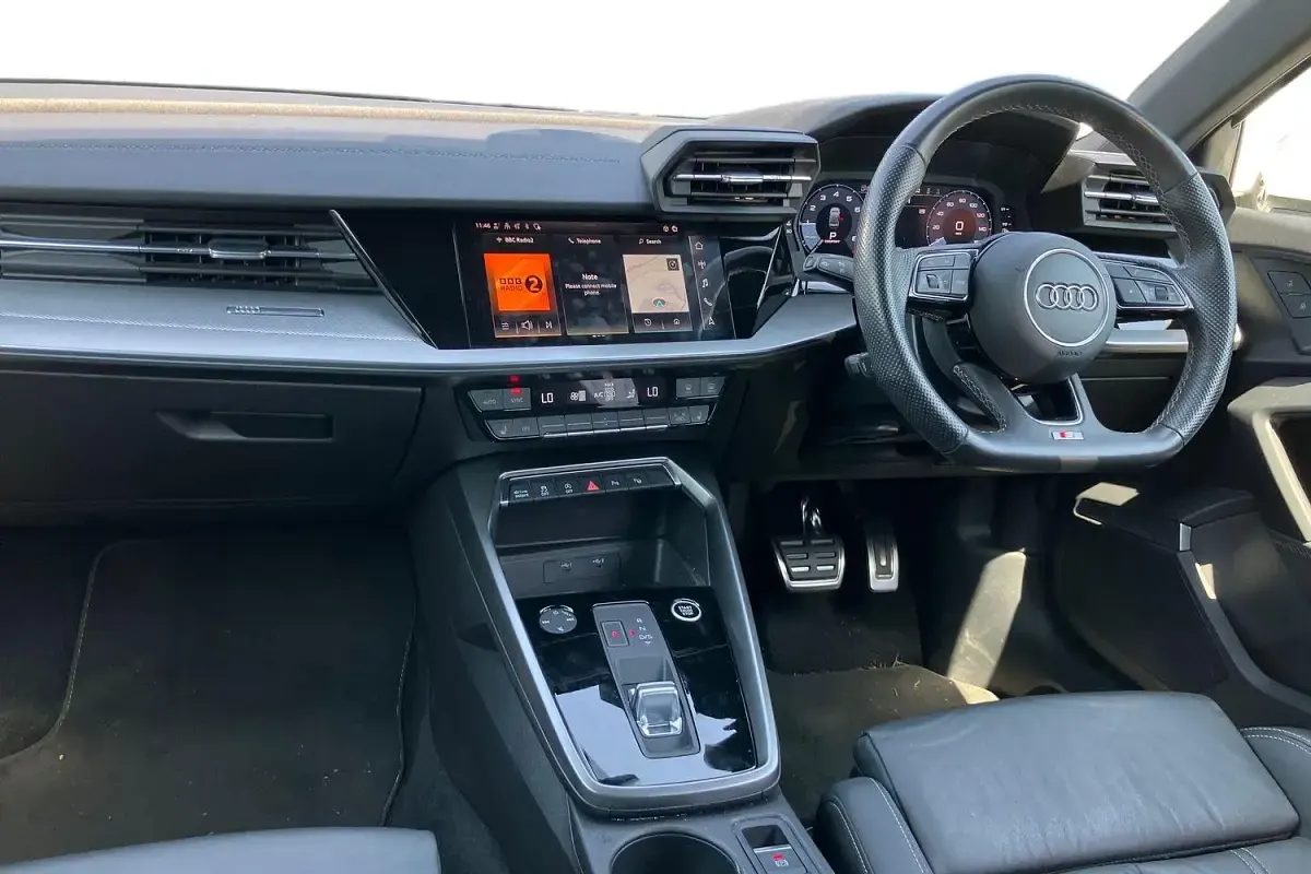 Used Audi A3 Comfort 150 HP (110 kW) 2022 White Sedan