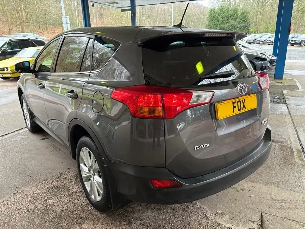 Begagnad Toyota RAV4 150 HK (110 kW) 2013 Grå SUV