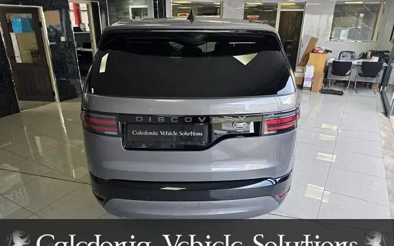 Used Land Rover Discovery SE Dynamic 300 HP (220 kW) 2021 Grey SUV