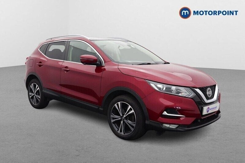 Red Used 2021 Nissan Qashqai N-Connecta SUV | £13,349 (Good price) - Image 1/4