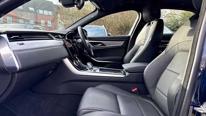 Used Jaguar XF R-Dynamic 247 HP (181 kW) 2023 Blue Sedan