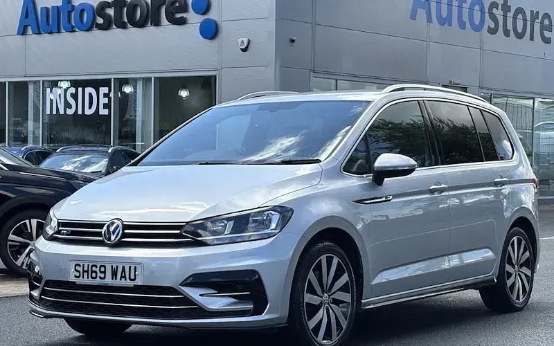 Used VW Touran R-line 150 HP (110 kW) 2024 MPV