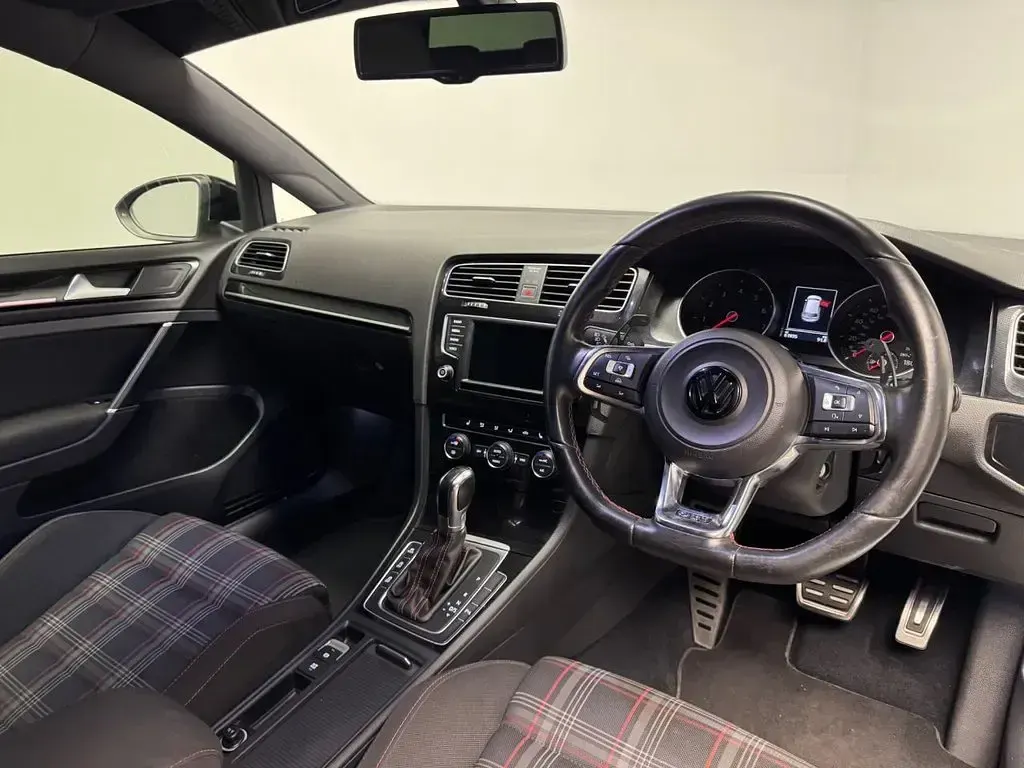 Used VW Golf VII GTI 2016 White Hatchback