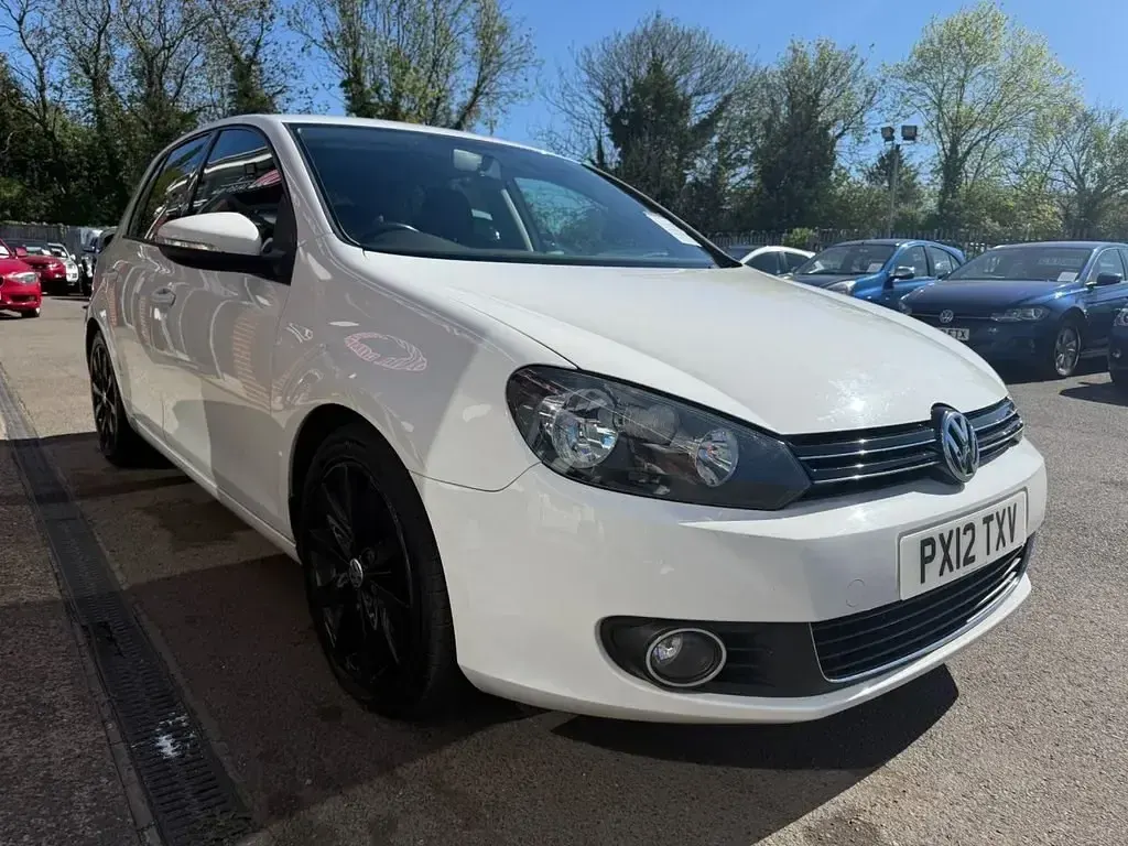 Begagnad VW Golf VII GT 140 HK (102 kW) 2012 Vit Halvkombi