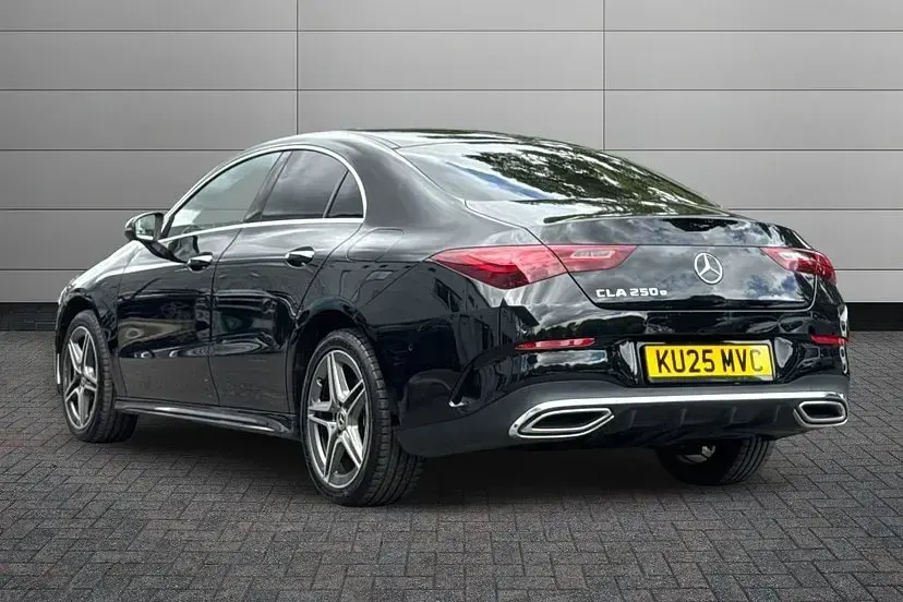 Used Mercedes E250 Executive 215 HP (158 kW) 2025 Black Coupe