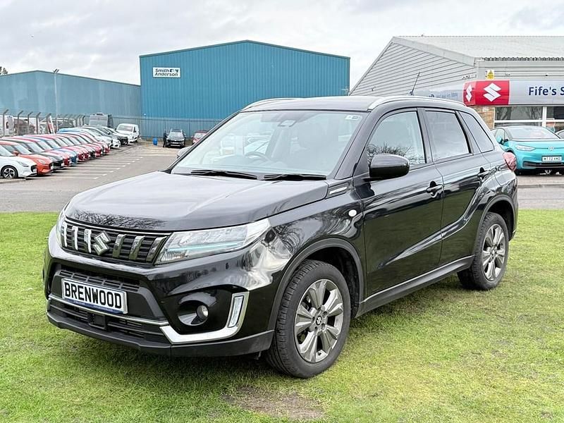 Second-hand Suzuki Vitara SZ-T 129 CP (94 kW) 2022 Negru SUV