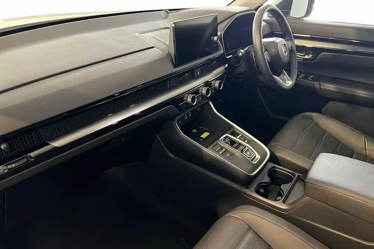 Used Honda CR-V Advance 184 HP (135 kW) 2024 White SUV